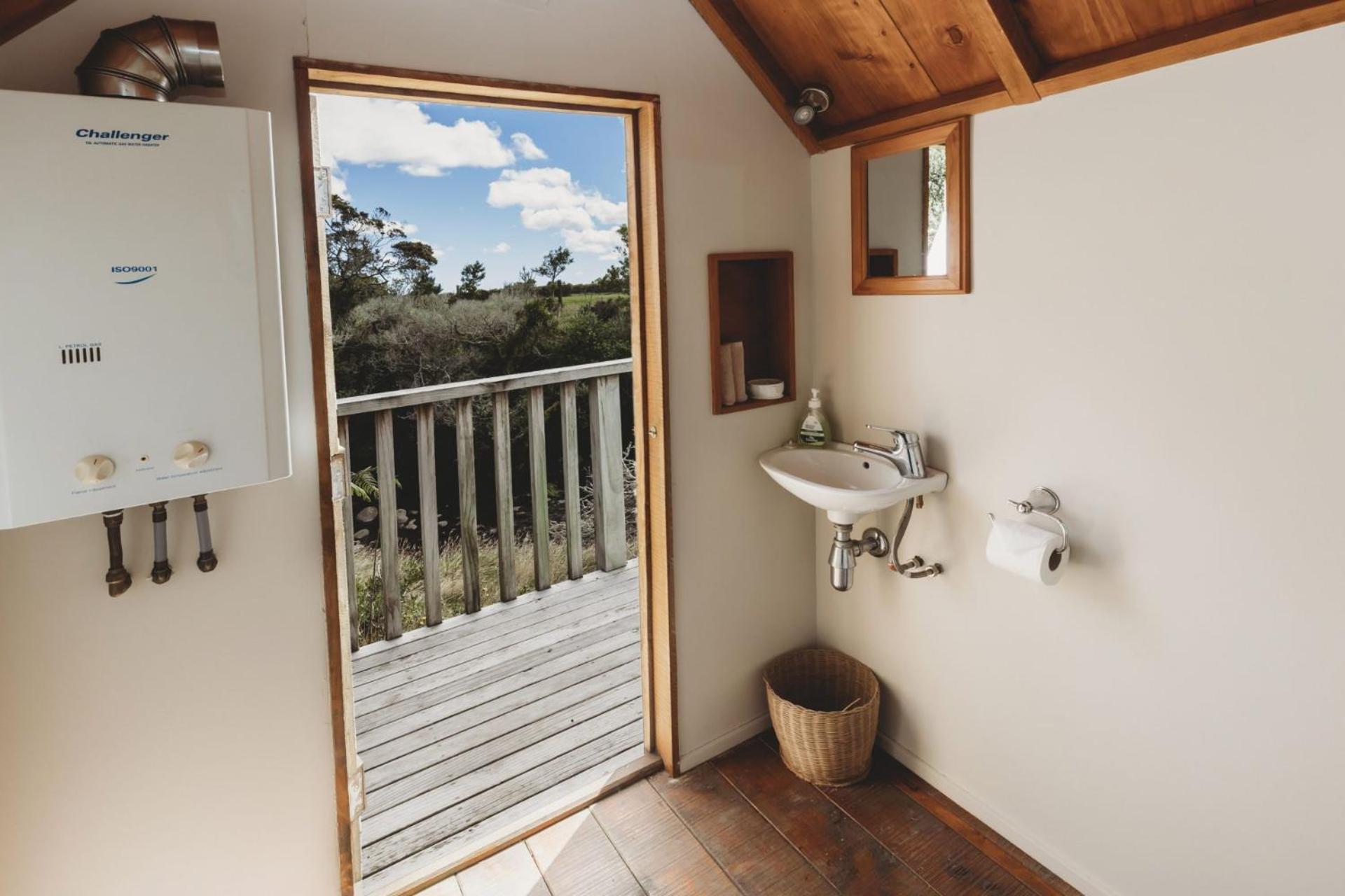 The River Retreat Off The Grid Inglewood Eksteriør billede